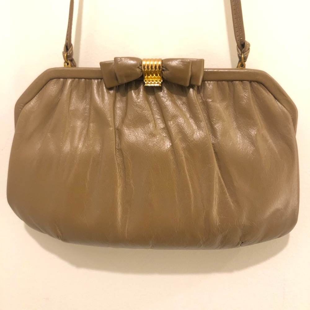 Mardane vintage 1960s leather clutch purse beige